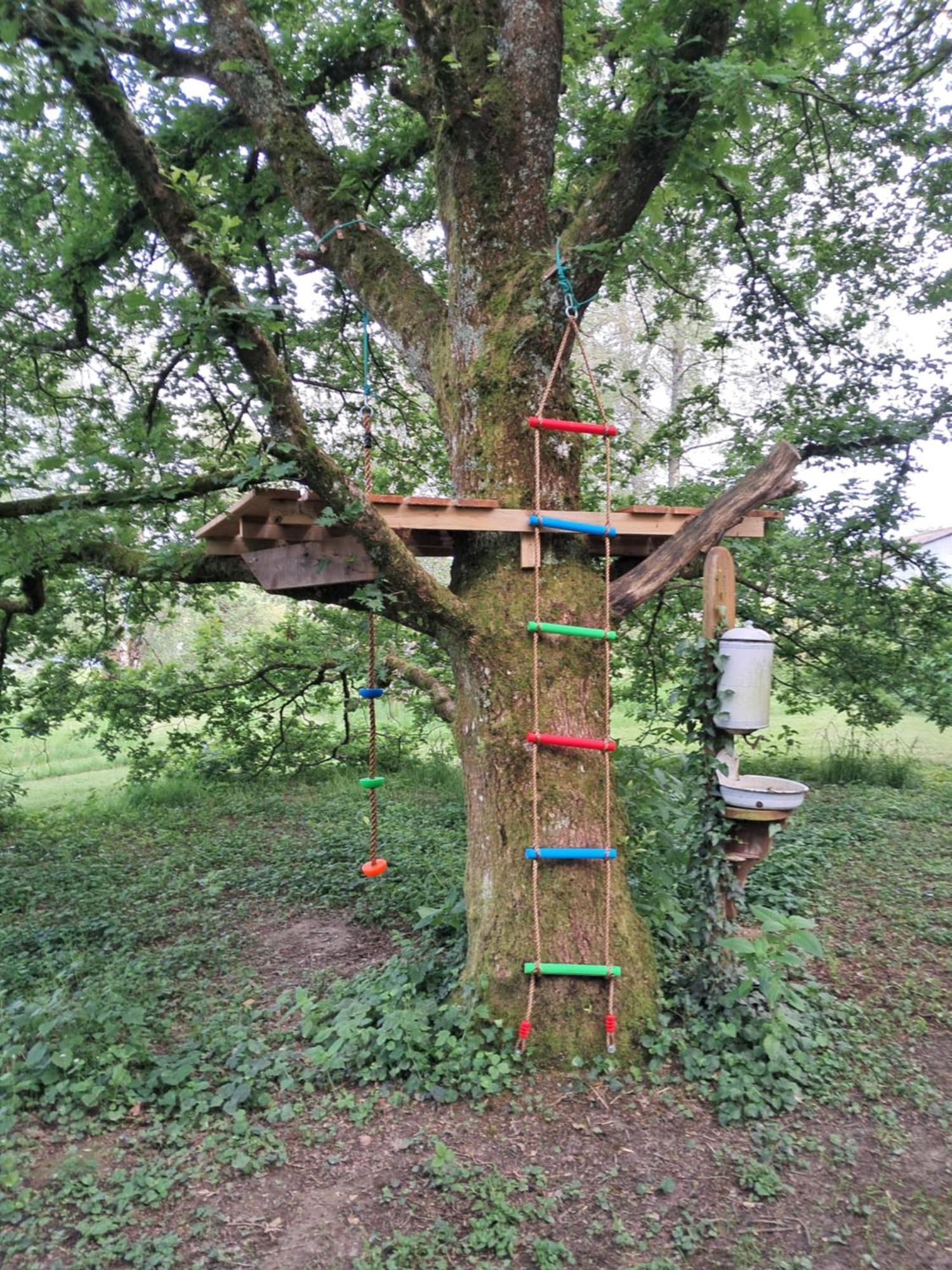 Le Buisson De La Gariole Bed & Breakfast Aubigny sur Nere Ruang foto
