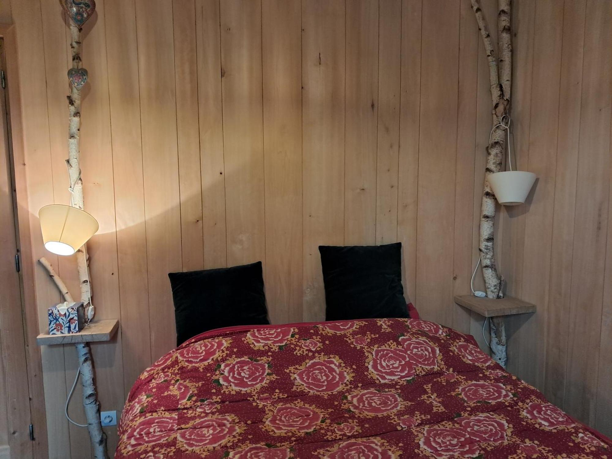 Le Buisson De La Gariole Bed & Breakfast Aubigny sur Nere Bagian luar foto