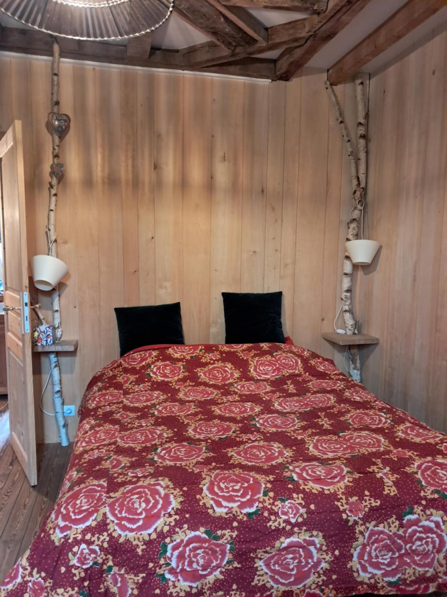 Le Buisson De La Gariole Bed & Breakfast Aubigny sur Nere Bagian luar foto